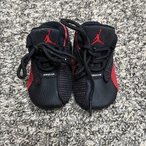 Jordan baby Sneakers in Black and Red